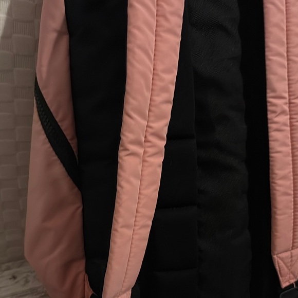 Adidas Coral Backpack with Black Details - Picture 5 of 9